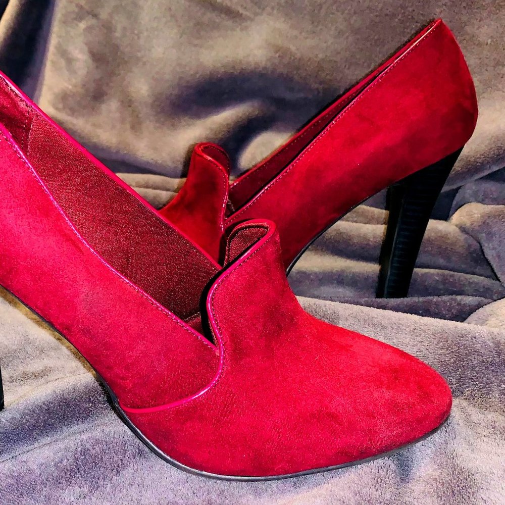WOMEN'S Liz & Co. Faux-Suede Burgundy/Maroon Heels Pumps